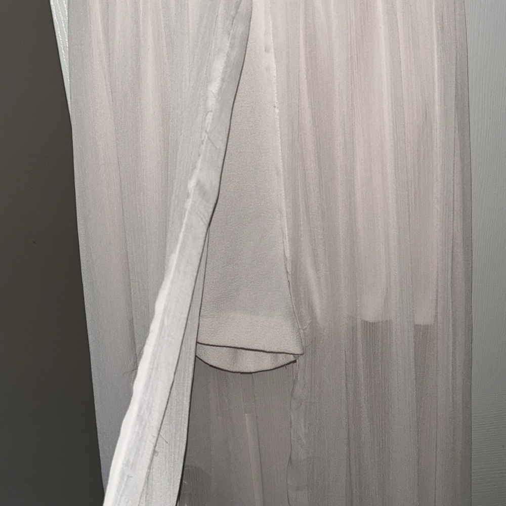 XOXO White Jumpsuit with Mock Neck and Cap Sleeves - Picture 5 of 8